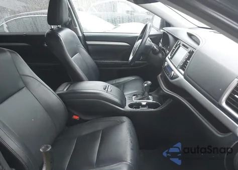 2018 Toyota Highlander Xle from USA, damaged, VIN 5TDJZRFH0JS887299